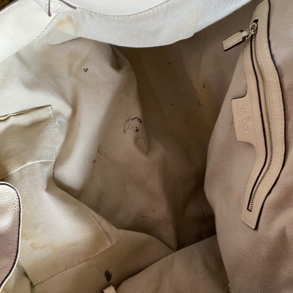 Large cream Gucci Soho large leather tote. Preloved with wear but life left! - Picture 5 of 13